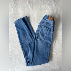 American Eagle skinny jeans (Jeggings) size 000